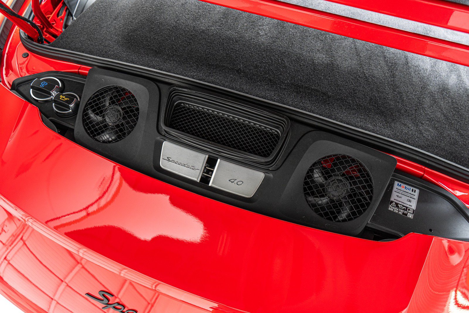 Used 2019 Porsche 911 Speedster RWD image 12