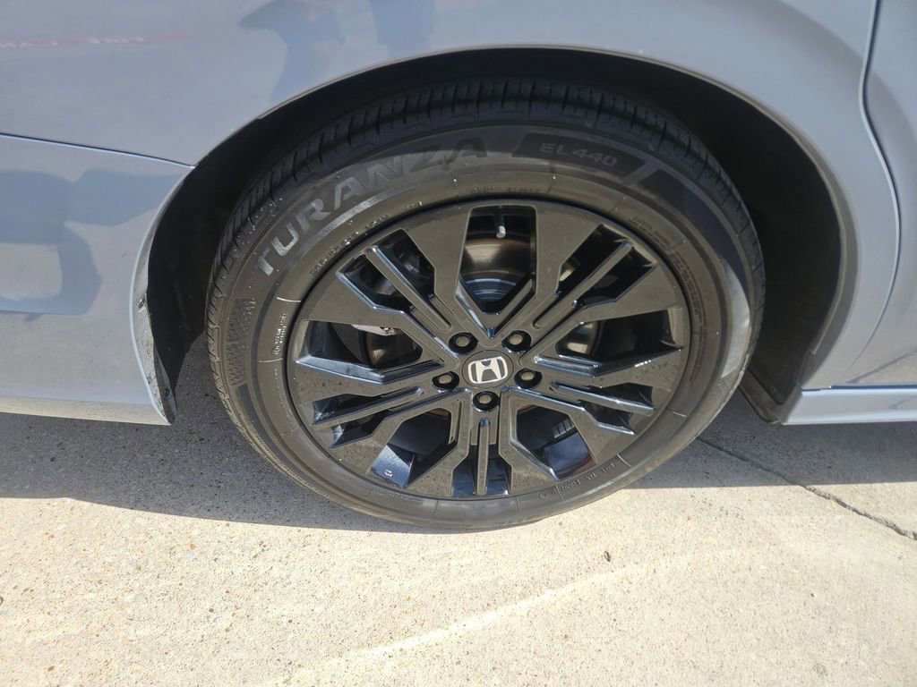 Used 2025 Honda Odyssey Sport-L image 25