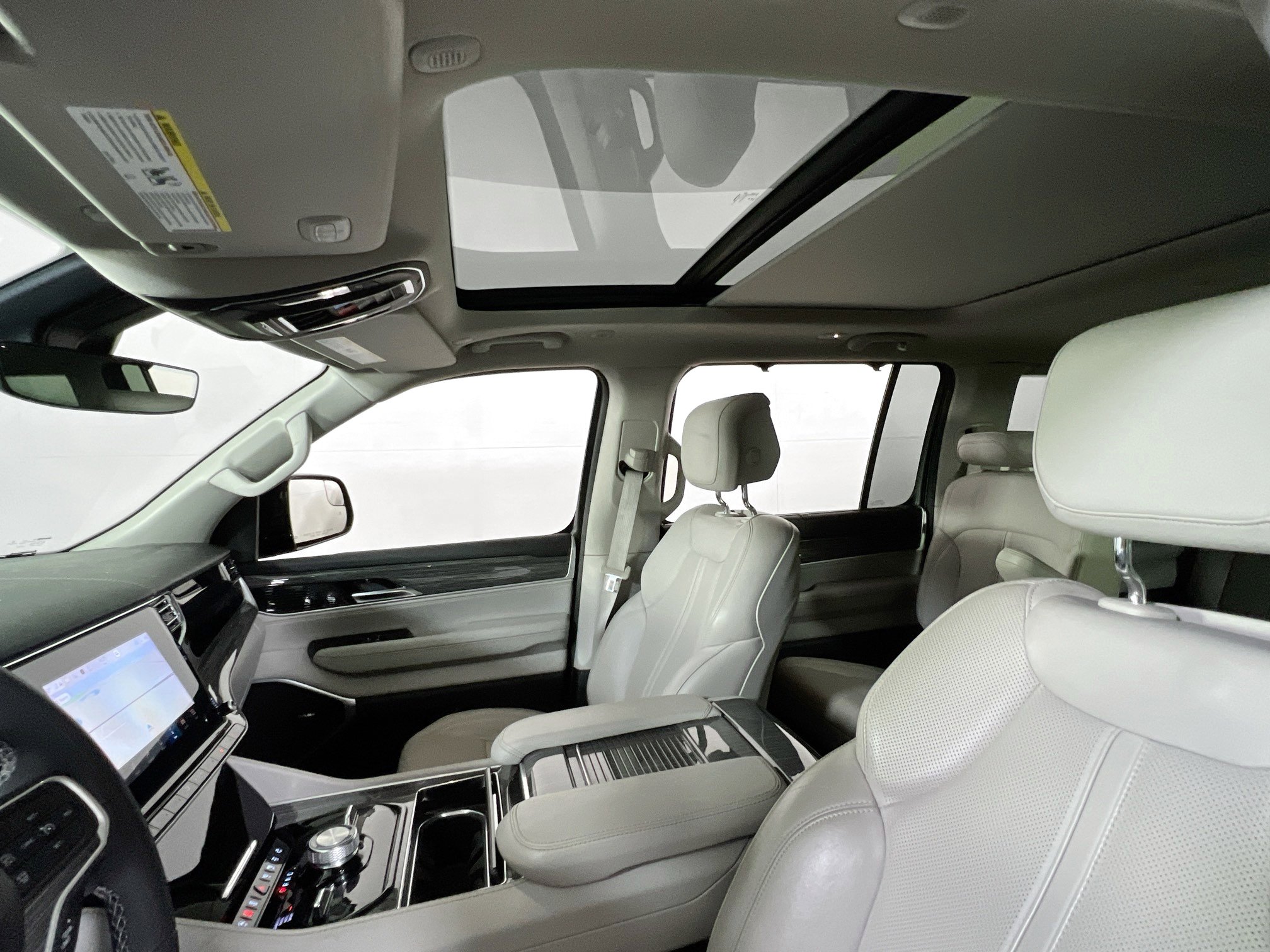 Used 2022 Jeep Wagoneer Series II w/ Convenience Group I image 22