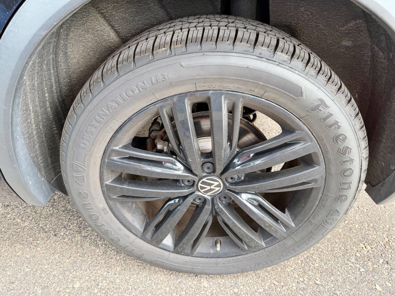 Used 2022 Volkswagen Tiguan SE R-Line AWD/4WD image 14