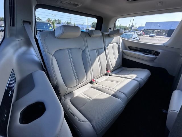 Used 2023 Jeep Grand Wagoneer 4WD image 32