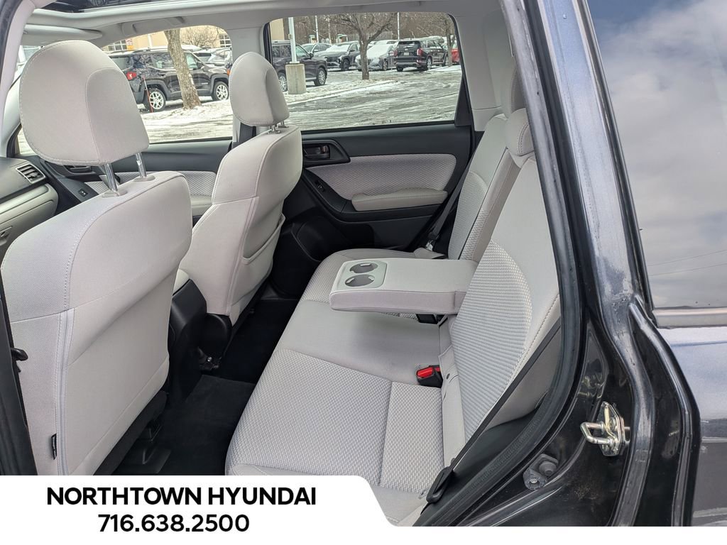 Used 2018 Subaru Forester 2.5i Premium w/ All-Weather Package image 32
