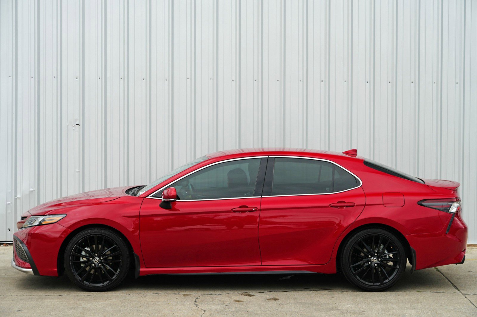 Used 2024 Toyota Camry XSE image 7