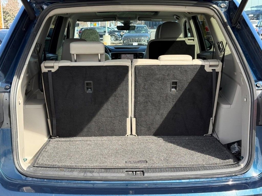 Used 2022 Volkswagen Atlas SEL R-Line image 6