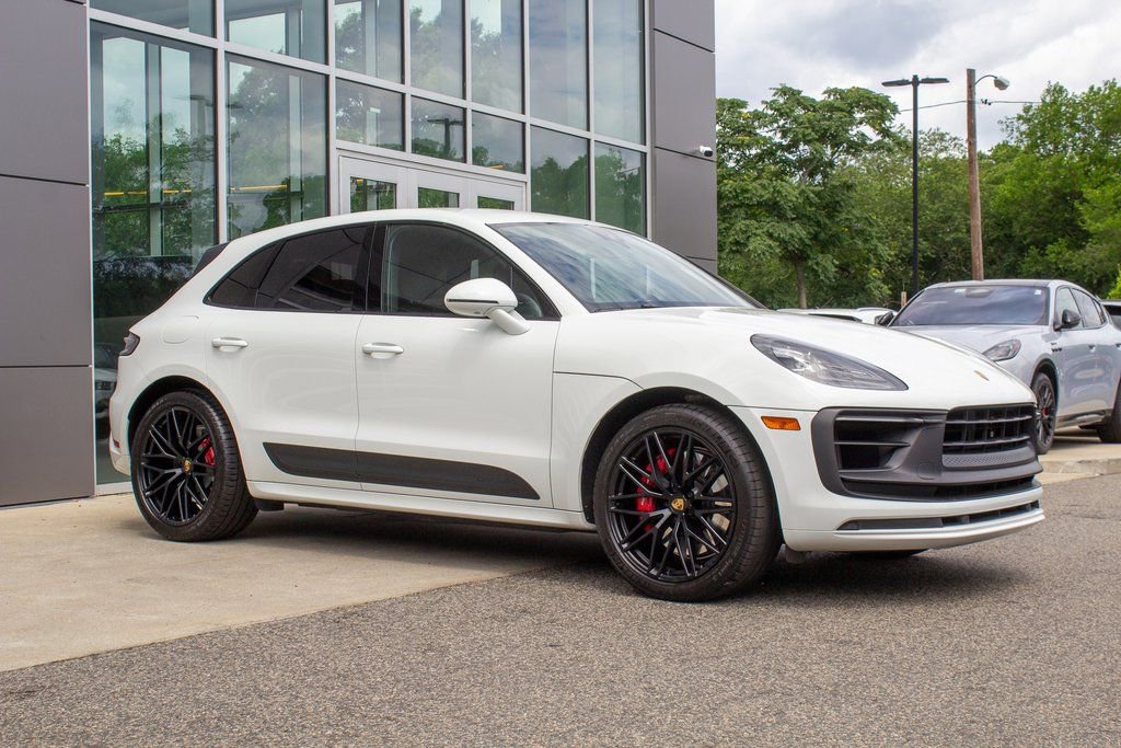 Used 2022 Porsche Macan GTS image 3
