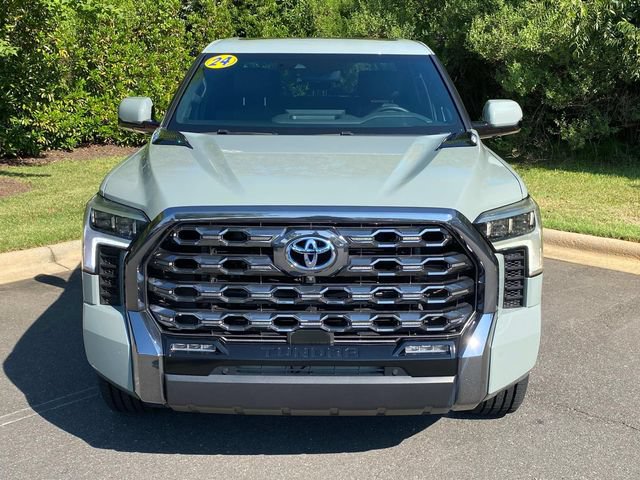 Used 2024 Toyota Tundra Platinum AWD/4WD image 2