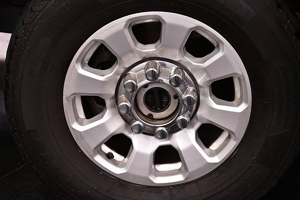 Used 2024 Ford F350 XLT image 9