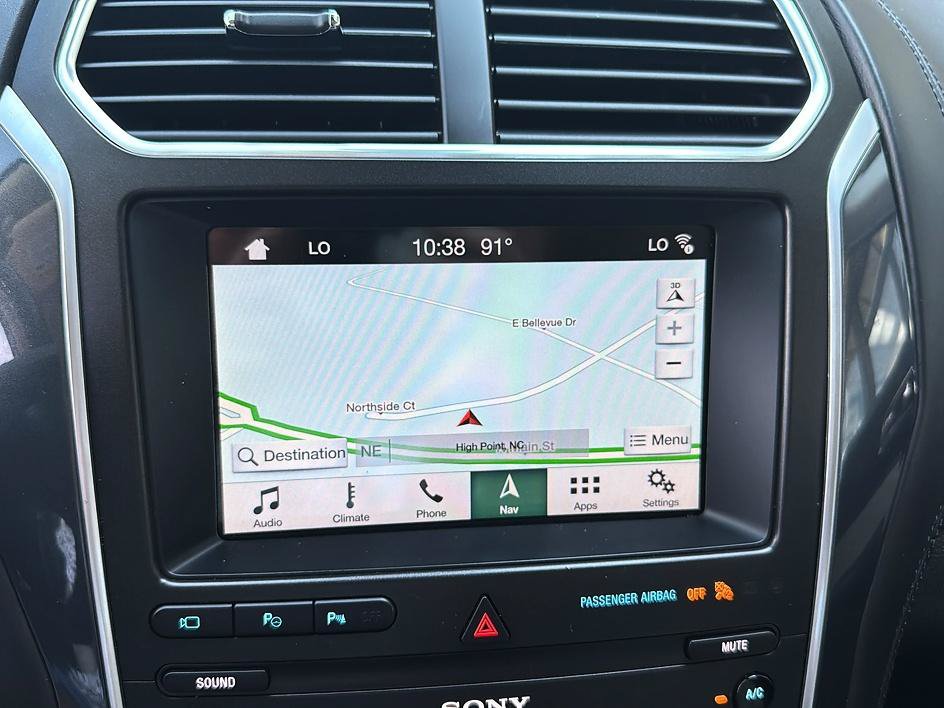 Used 2019 Ford Explorer Platinum AWD/4WD image 16