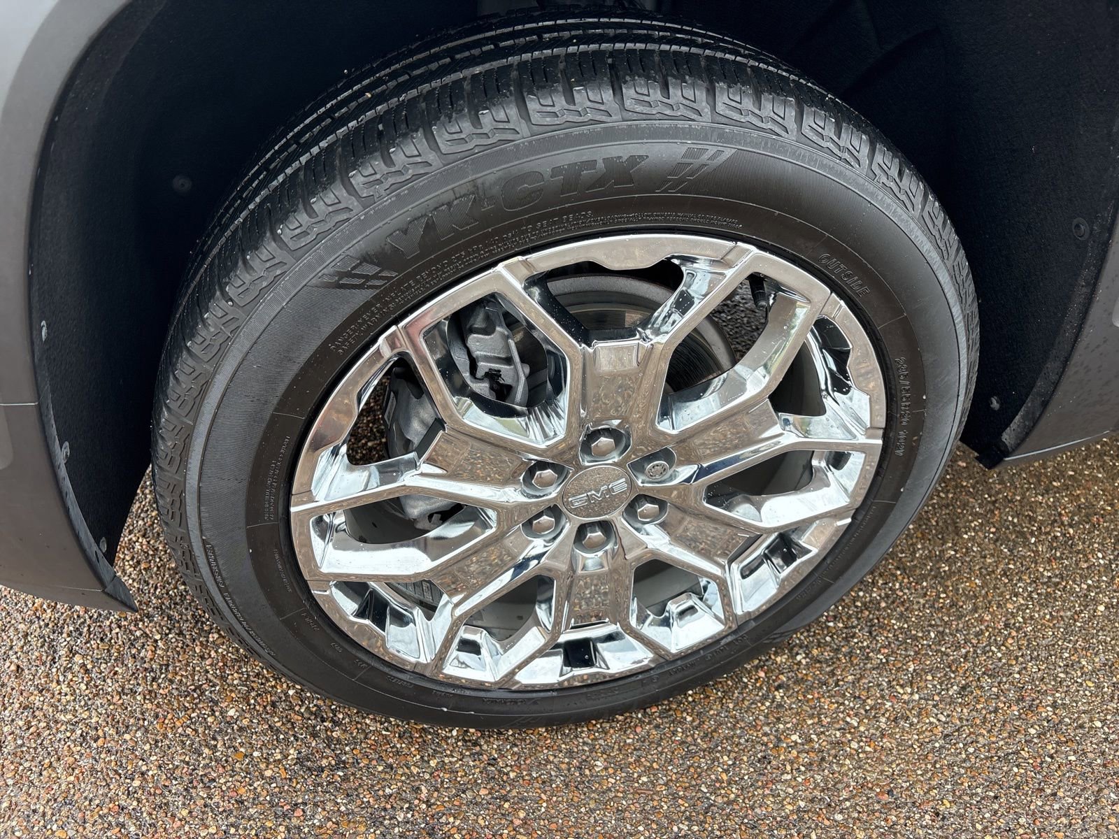 Used 2022 GMC Acadia SLT image 32