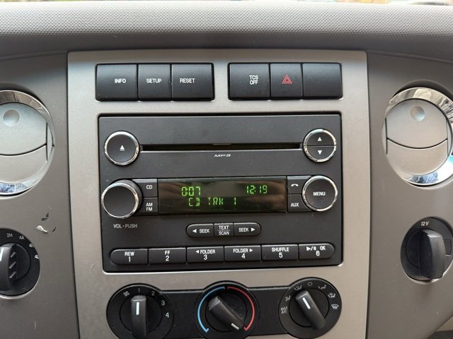 Used 2012 Ford Expedition EL XLT image 16