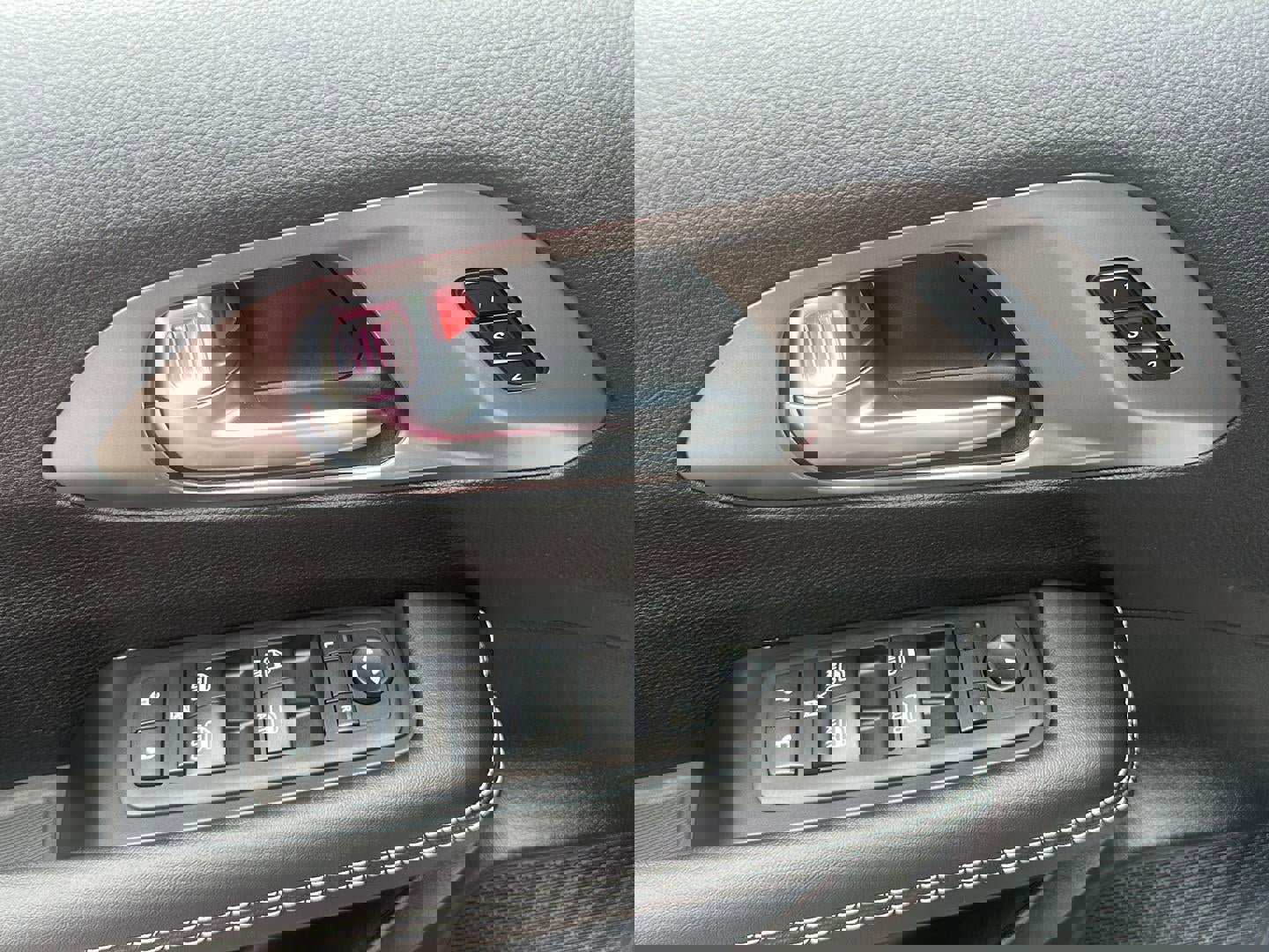 New 2026 Chrysler Pacifica Select image 10