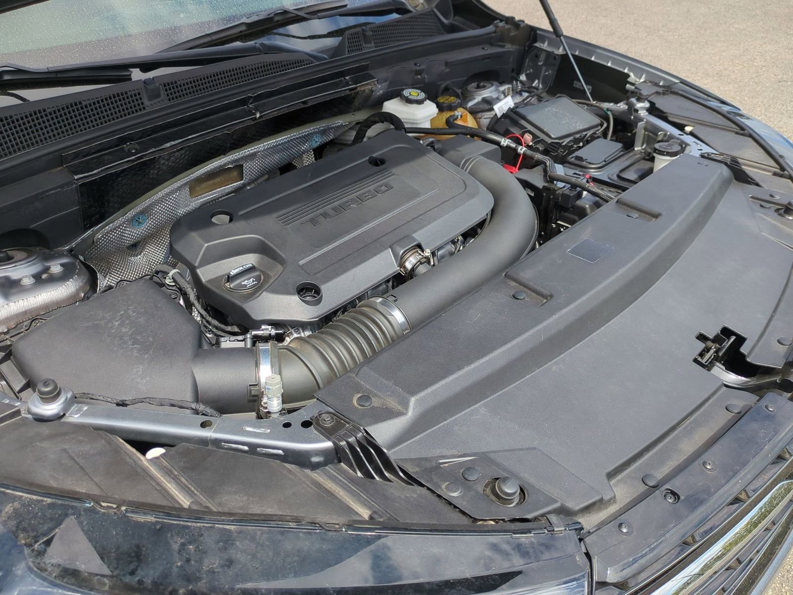 Certified 2021 Buick Envision Essence w/ Sport Touring Package image 31