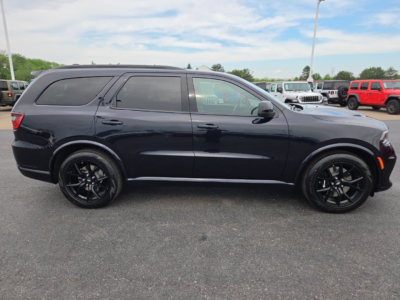 New 2026 Dodge Durango GT w/ Tow 'N Go Package AWD/4WD image 8