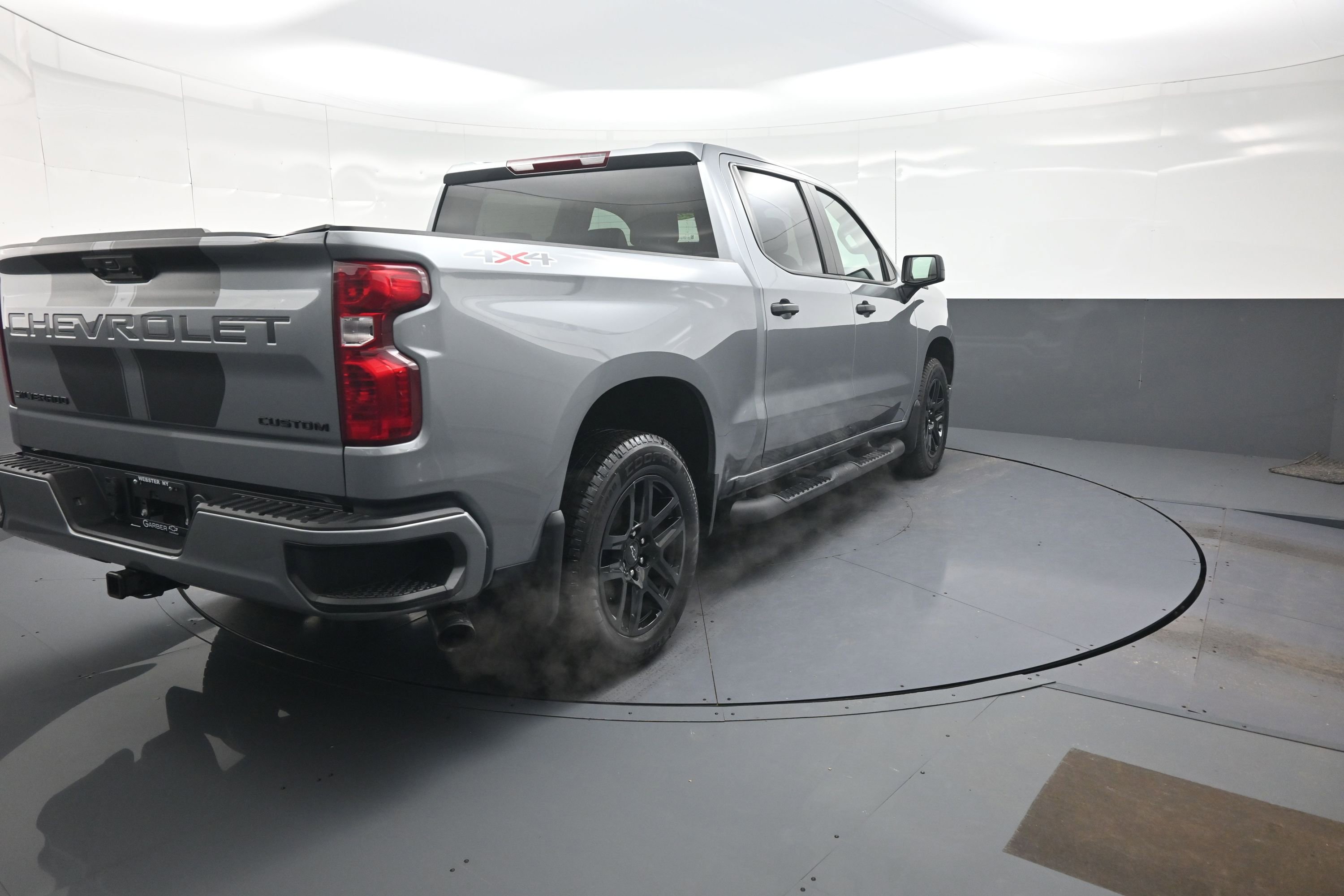 Used 2024 Chevrolet Silverado 1500 Custom w/ Rally Edition AWD/4WD image 3