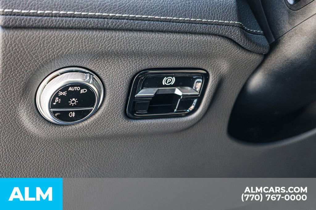 Used 2024 Mercedes-Benz EQS 450+ SUV image 31