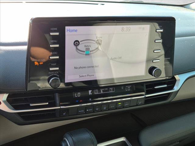 Used 2021 Toyota Sienna XLE FWD image 12