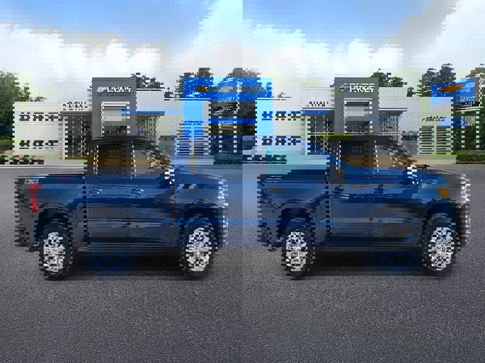 Used 2022 Chevrolet Silverado 1500 Custom w/ LPO, Dark Essentials Package image 3