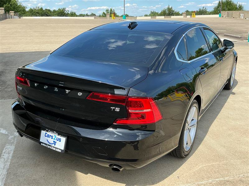 Used 2018 Volvo S90 T5 Momentum w/ Momentum Plus Package FWD image 6