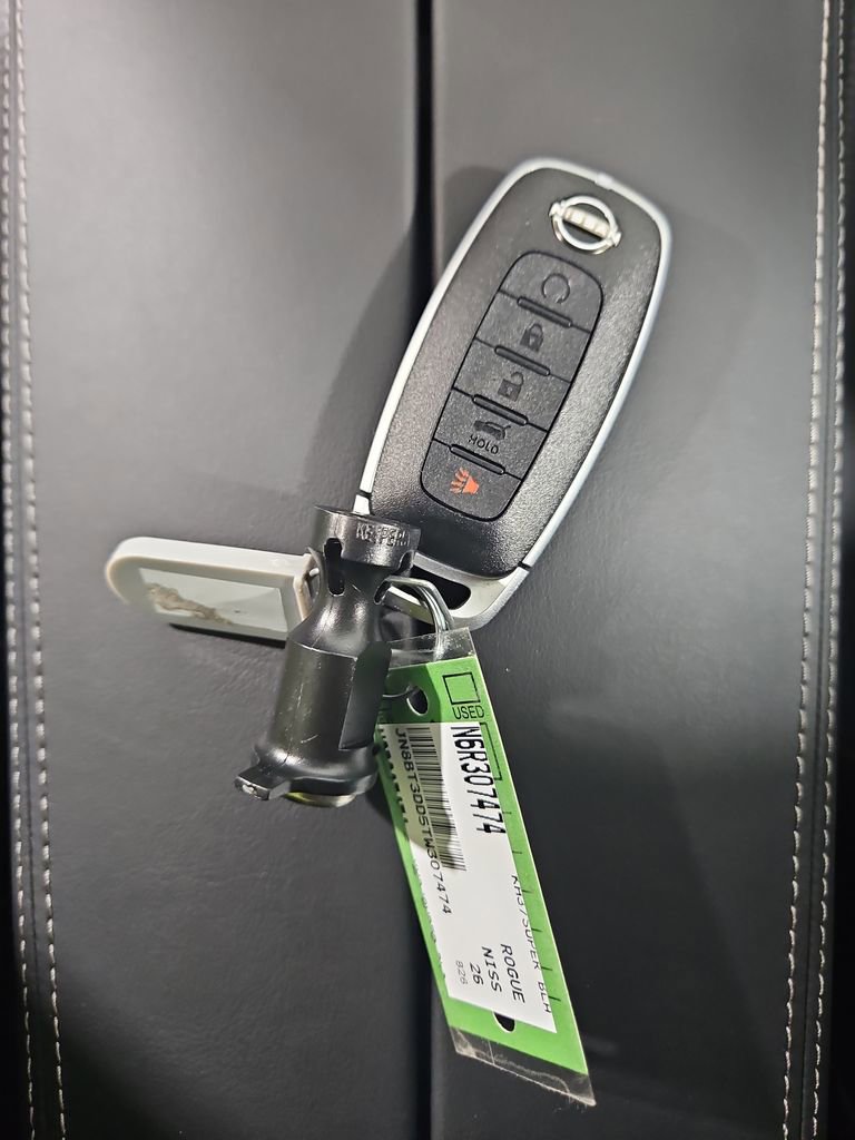 New 2026 Nissan Rogue Platinum image 29