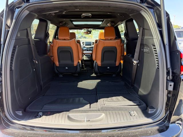 New 2026 Chrysler Pacifica Pinnacle image 38