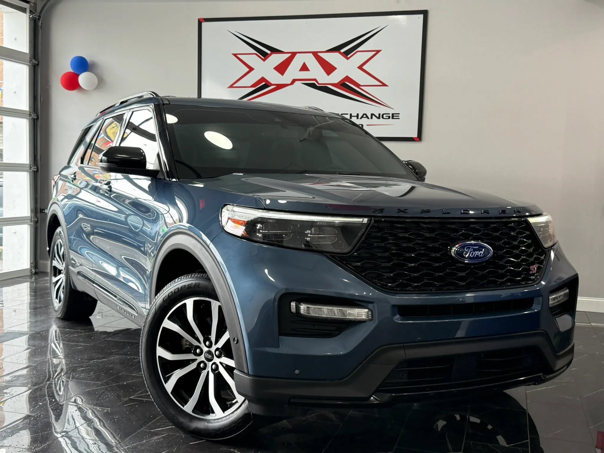 Used 2020 Ford Explorer ST AWD/4WD image 1