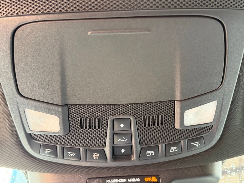 Used 2024 Ford Expedition Platinum RWD image 37