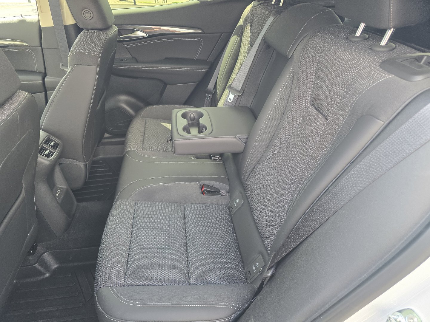 Certified 2023 Buick Envision Preferred AWD/4WD image 31