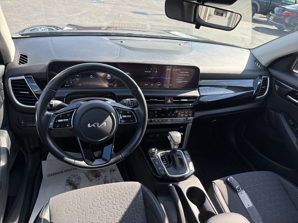 Used 2024 Kia Seltos S AWD/4WD image 34