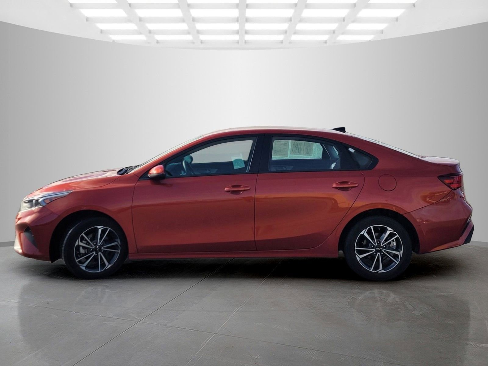 Used 2024 Kia Forte LXS w/ LXS Technology Package image 7
