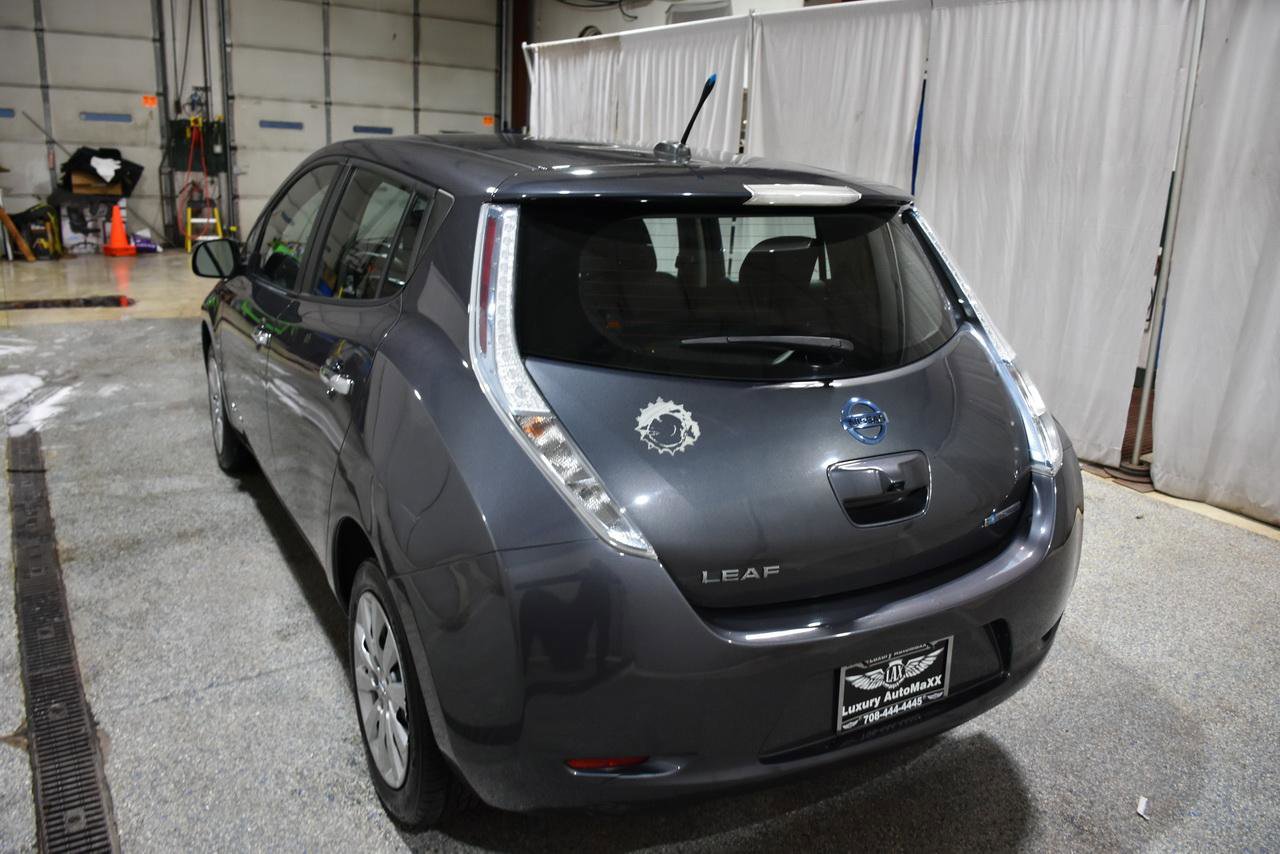 Used 2013 Nissan Leaf SV w/ LED & Quick Charge Pkg image 4