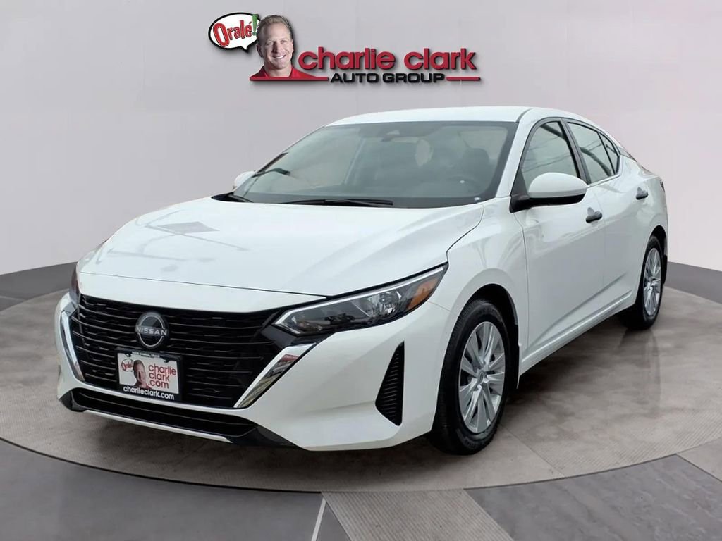 Used 2025 Nissan Sentra S image 1