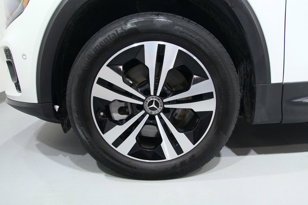 Certified 2025 Mercedes-Benz GLB 250 4MATIC image 17