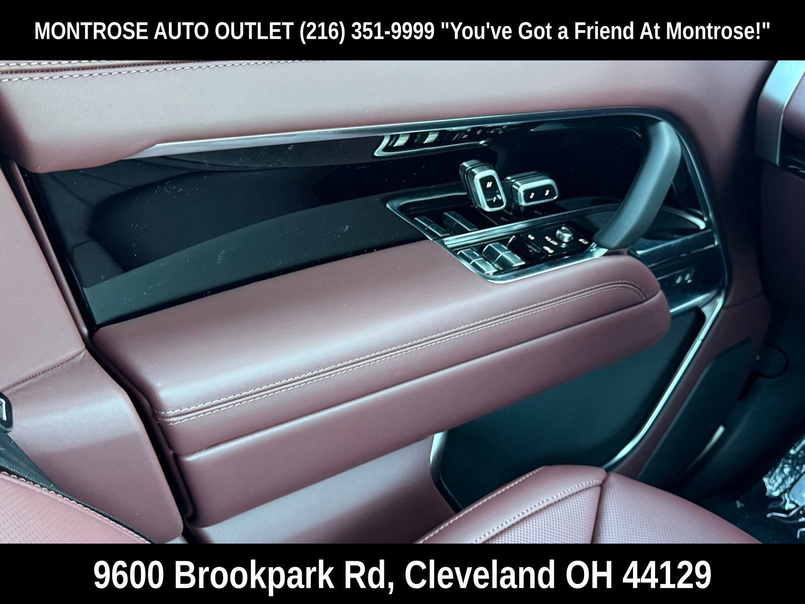 New 2026 Land Rover Range Rover SE image 37