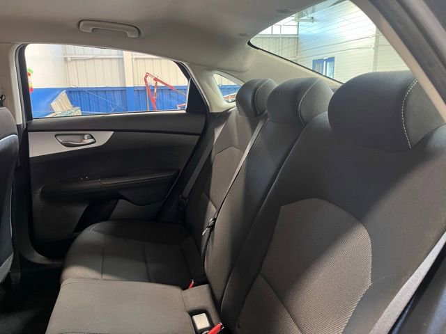 Used 2023 Kia Forte LXS w/ LXS Technology Package image 18