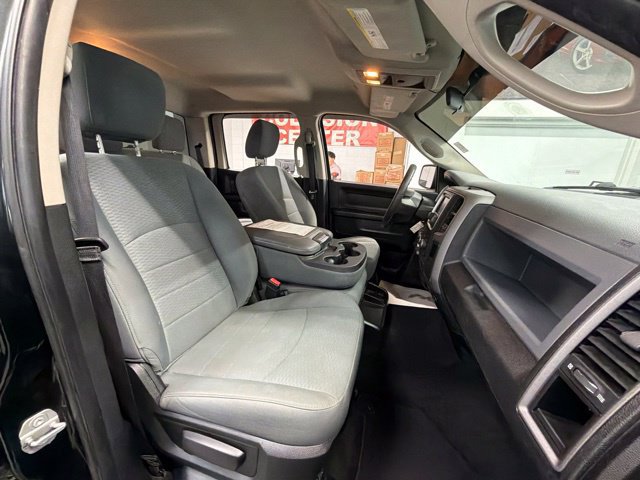 Used 2018 RAM 1500 Express w/ Black Ram 1500 Express Group AWD/4WD image 11