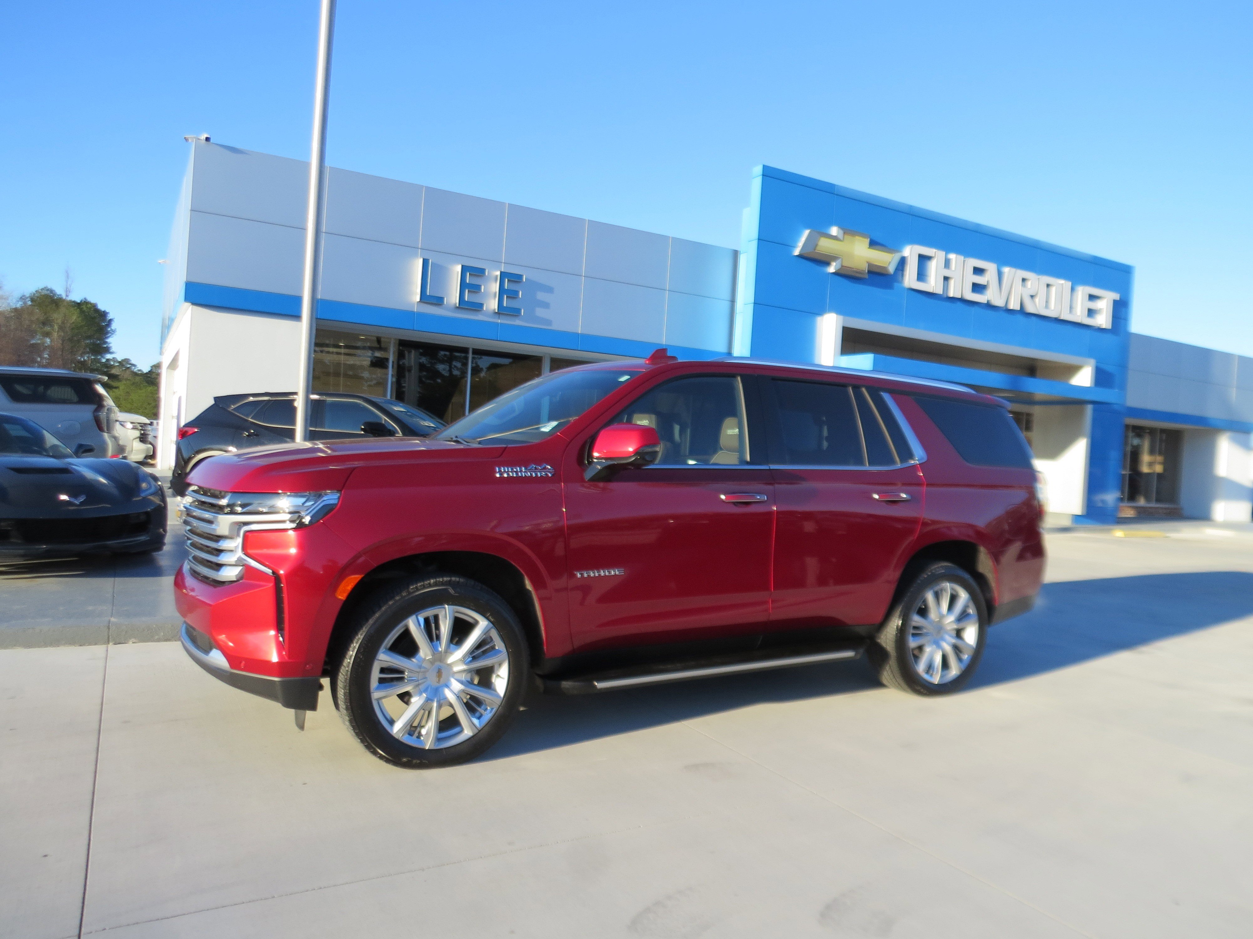 Used 2024 Chevrolet Tahoe High Country w/ Advanced Technology Package AWD/4WD image 1