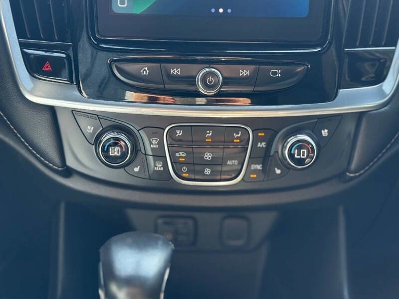 Used 2022 Chevrolet Traverse Premier w/ Redline Edition image 15