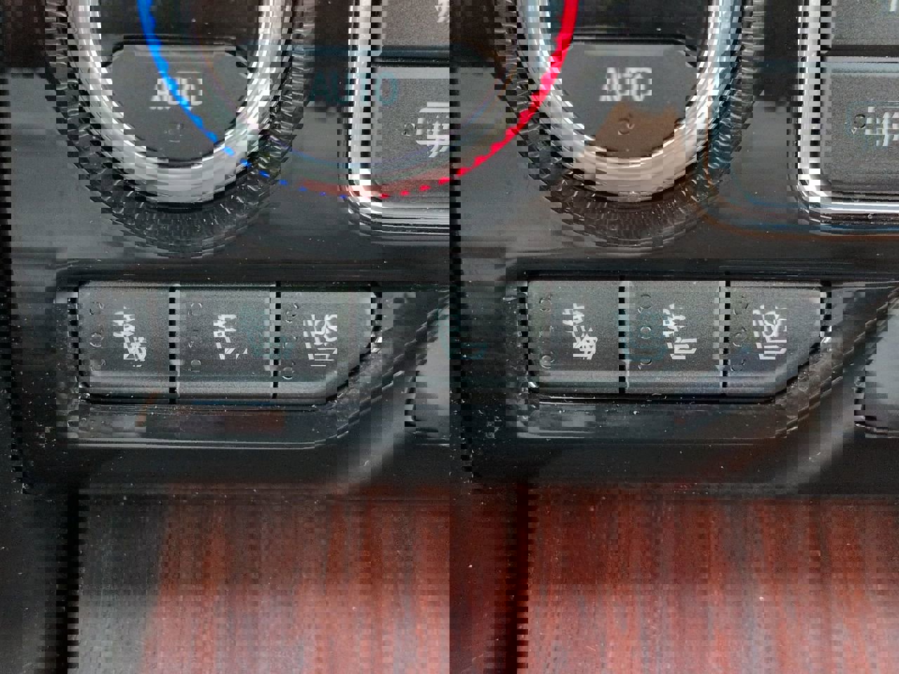 Used 2023 GMC Yukon Denali Ultimate image 25