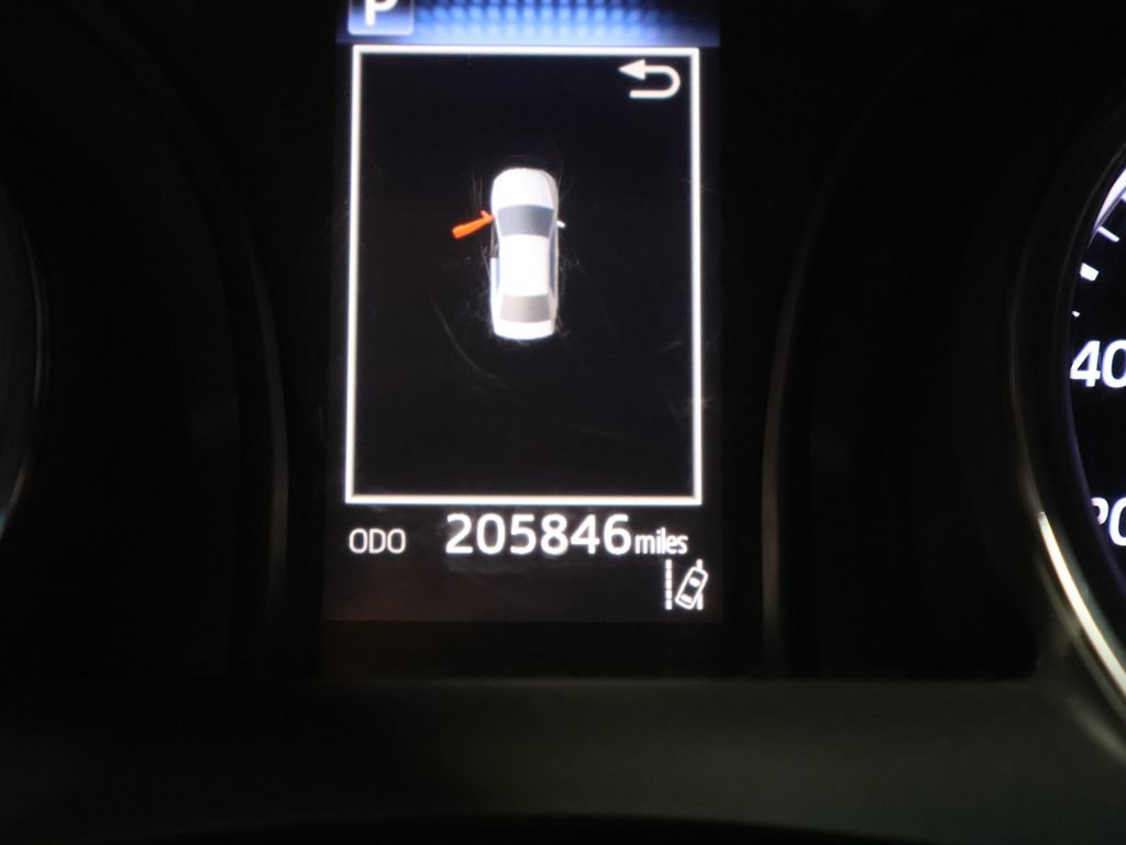 Used 2018 Toyota Camry SE FWD image 36