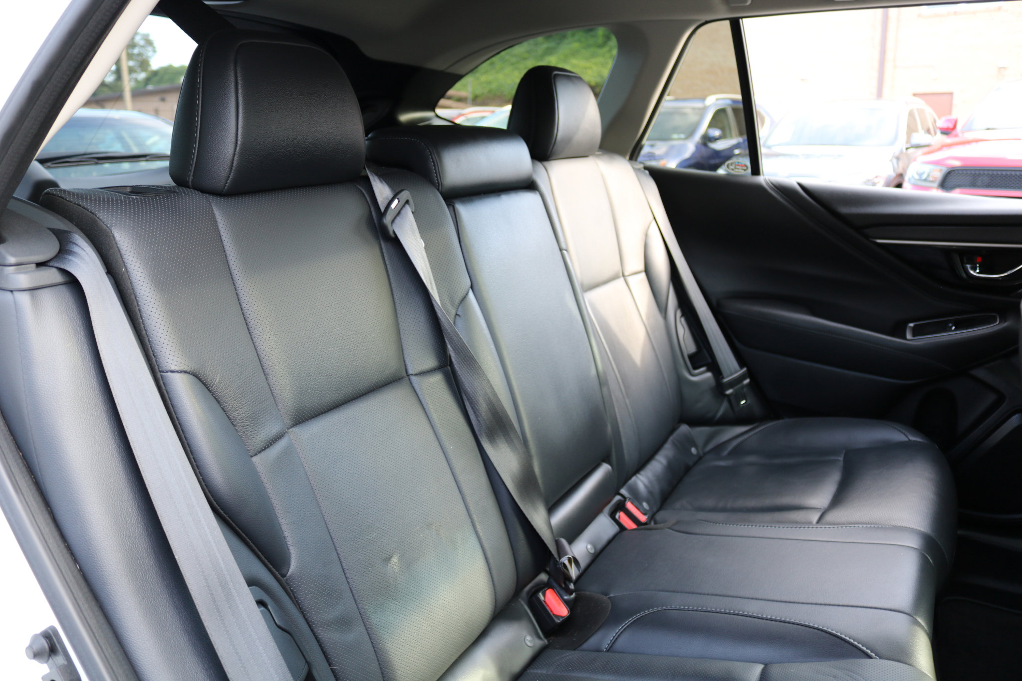 Used 2020 Subaru Outback Limited image 45