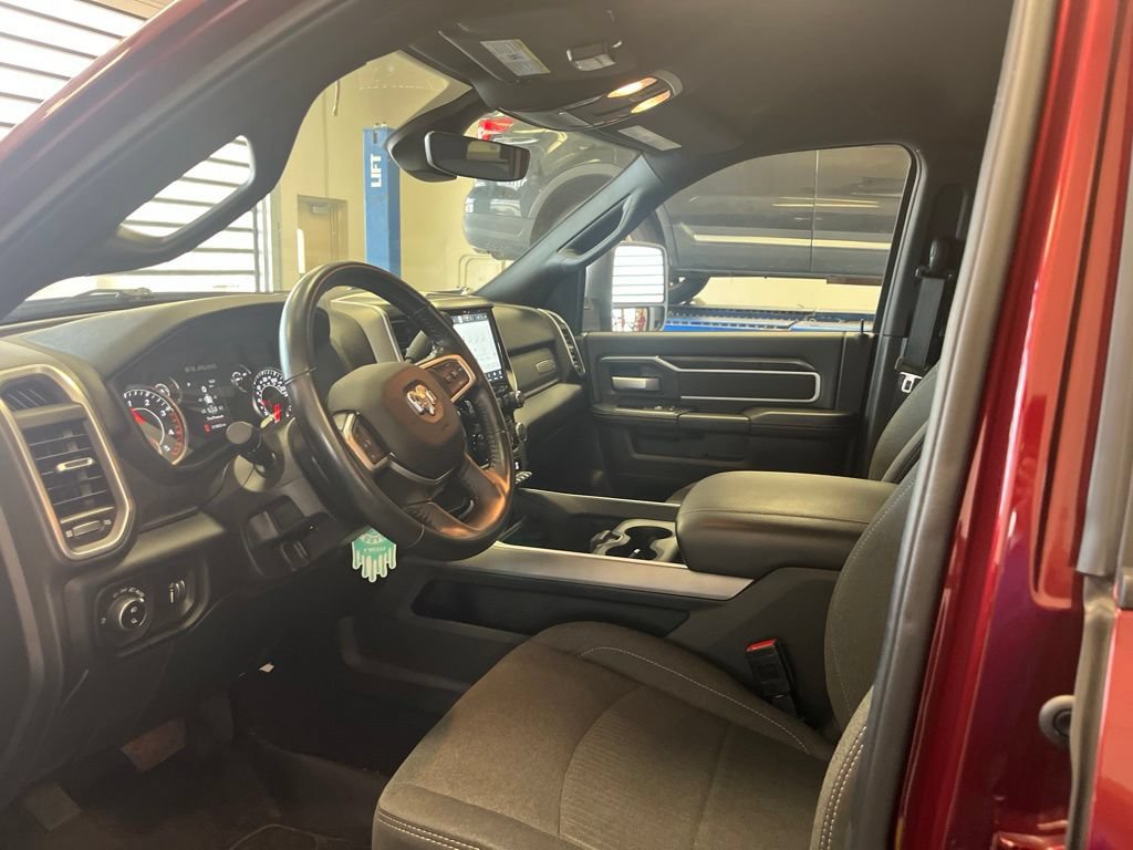 Used 2024 RAM 2500 Big Horn w/ Sport Appearance Package AWD/4WD image 5