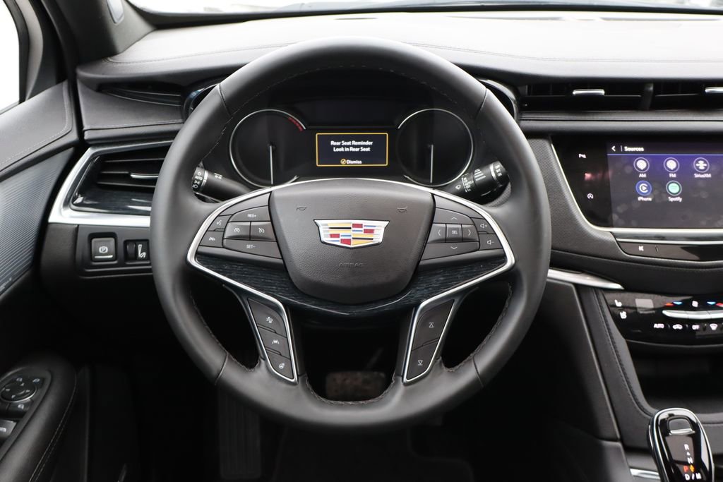 Used 2025 Cadillac XT5 Premium Luxury image 19