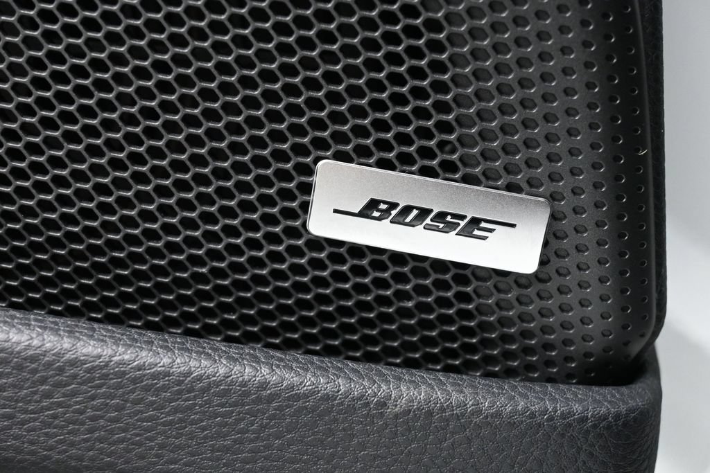 Certified 2025 Porsche Panamera RWD image 26