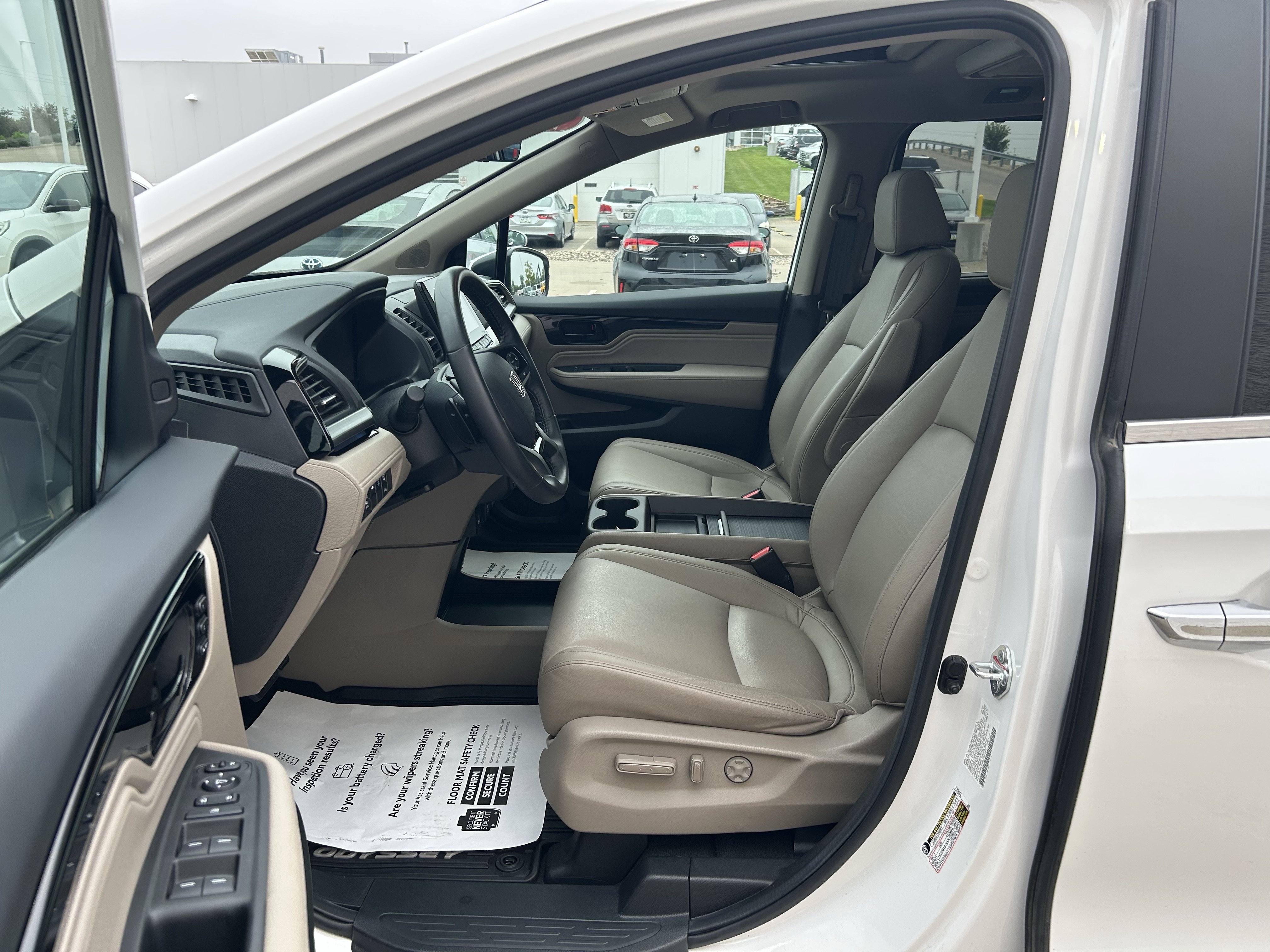 Used 2024 Honda Odyssey Touring image 13