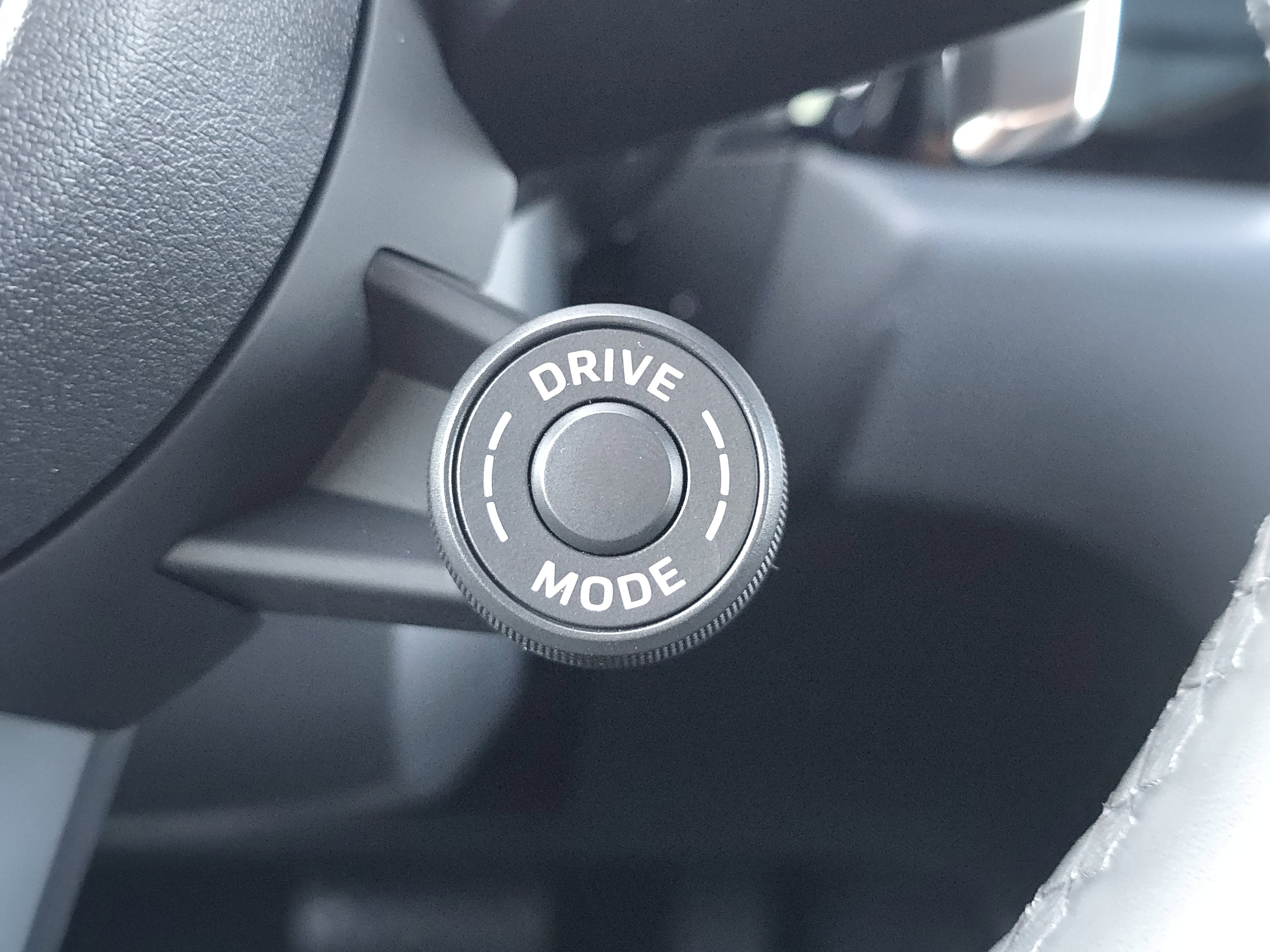 New 2026 Porsche Macan image 24