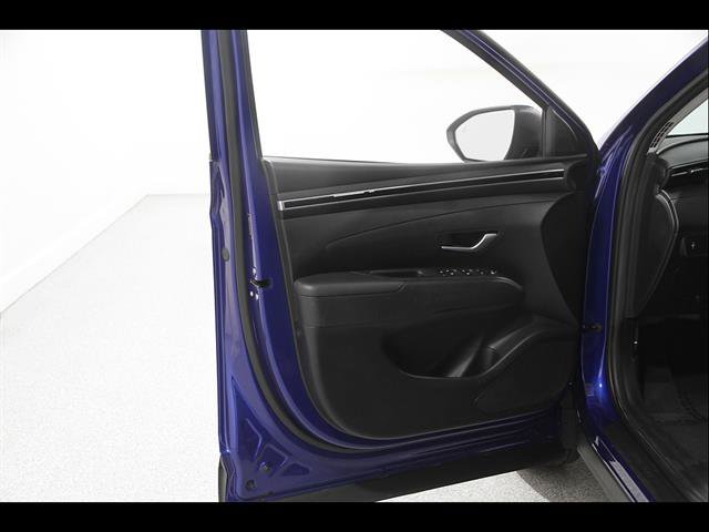 Used 2024 Hyundai Tucson SE AWD/4WD image 4