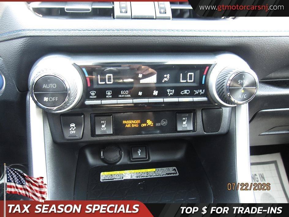 Used 2021 Toyota RAV4 XSE AWD/4WD image 30