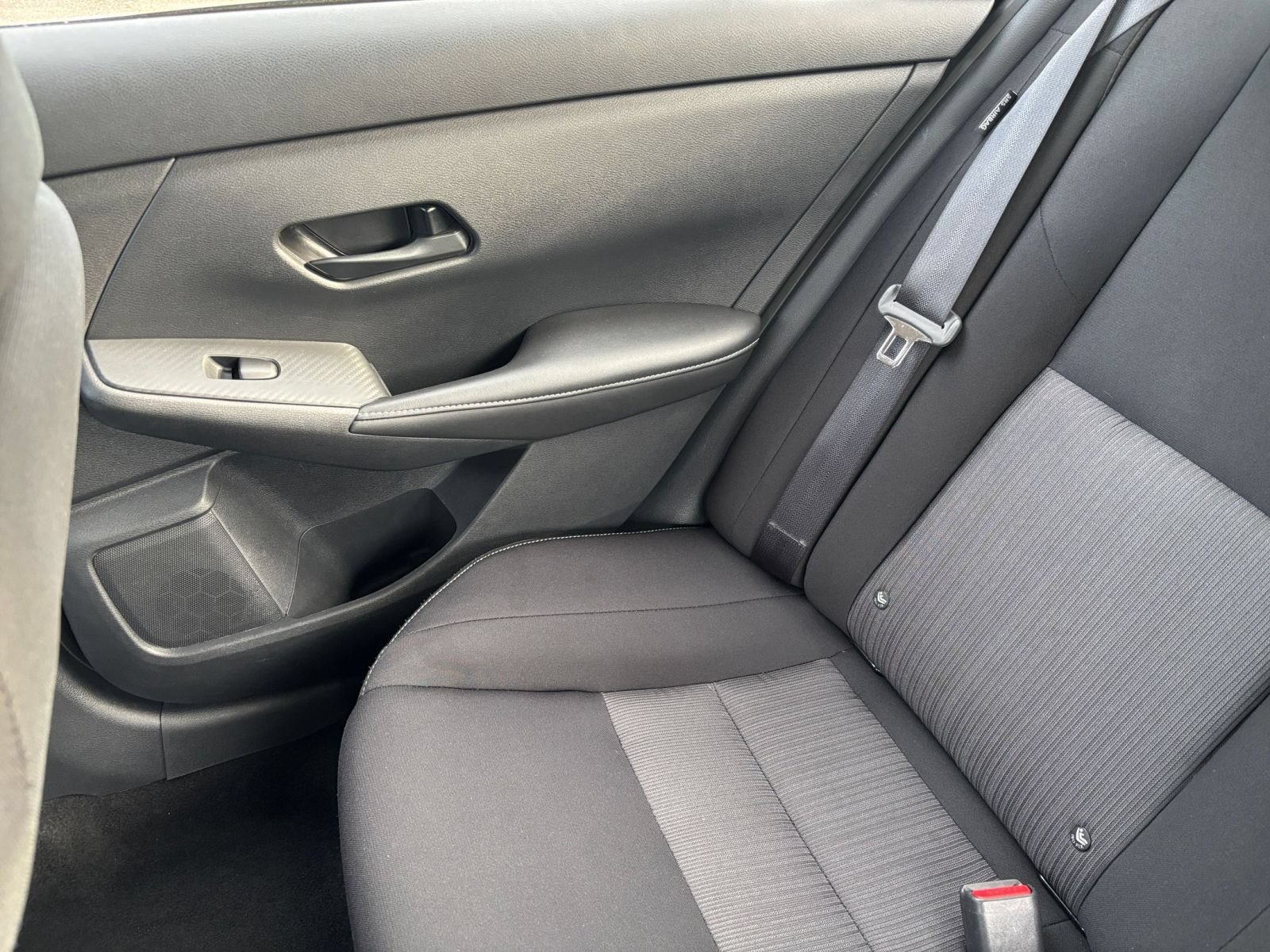 Used 2025 Nissan Sentra SV FWD image 37