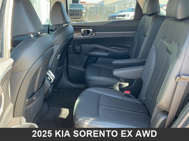 Certified 2025 Kia Sorento EX image 13