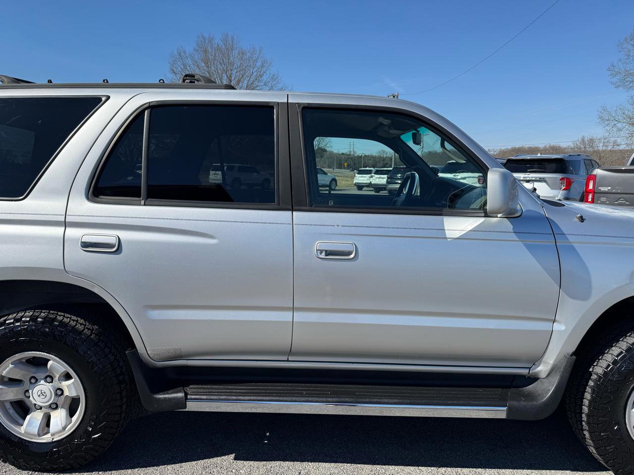 Used 2002 Toyota 4Runner SR5 RWD image 28